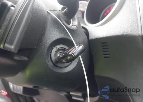 2011 Honda Fit Sport z USA, uszkodzony, nr VIN JHMGE8H5XBS003931